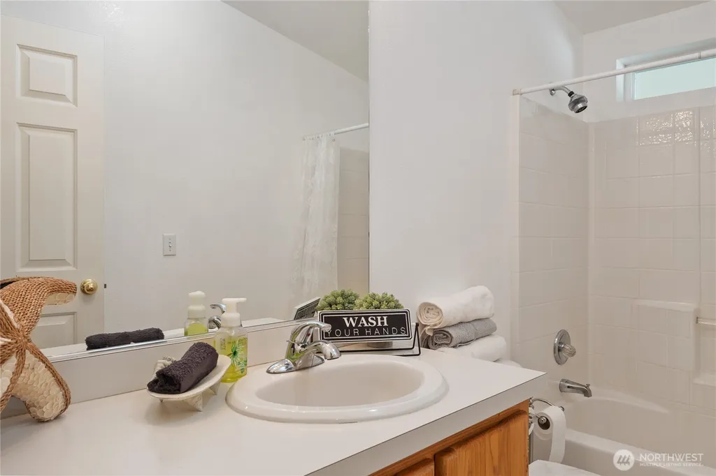 591 E Catfish Lake Road Shelton WA 98584