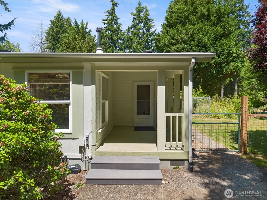 591 E Catfish Lake Road Shelton WA 98584