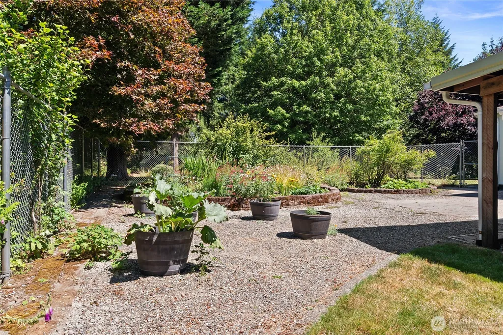 591 E Catfish Lake Road Shelton WA 98584