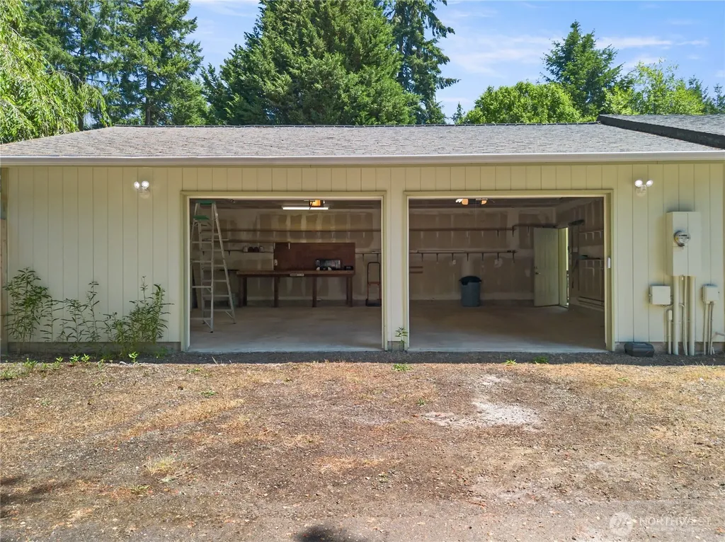 591 E Catfish Lake Road Shelton WA 98584