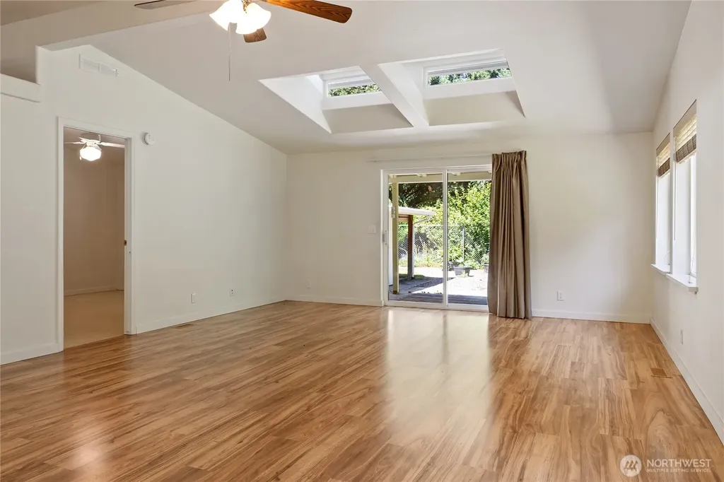591 E Catfish Lake Road Shelton WA 98584