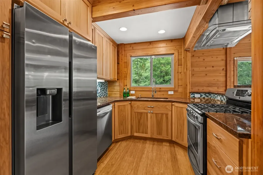 6577 NW Northridge Lane Bremerton WA 98312
