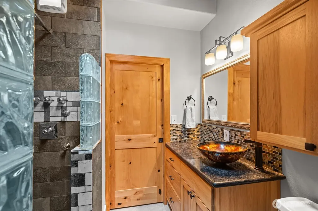 6577 NW Northridge Lane Bremerton WA 98312