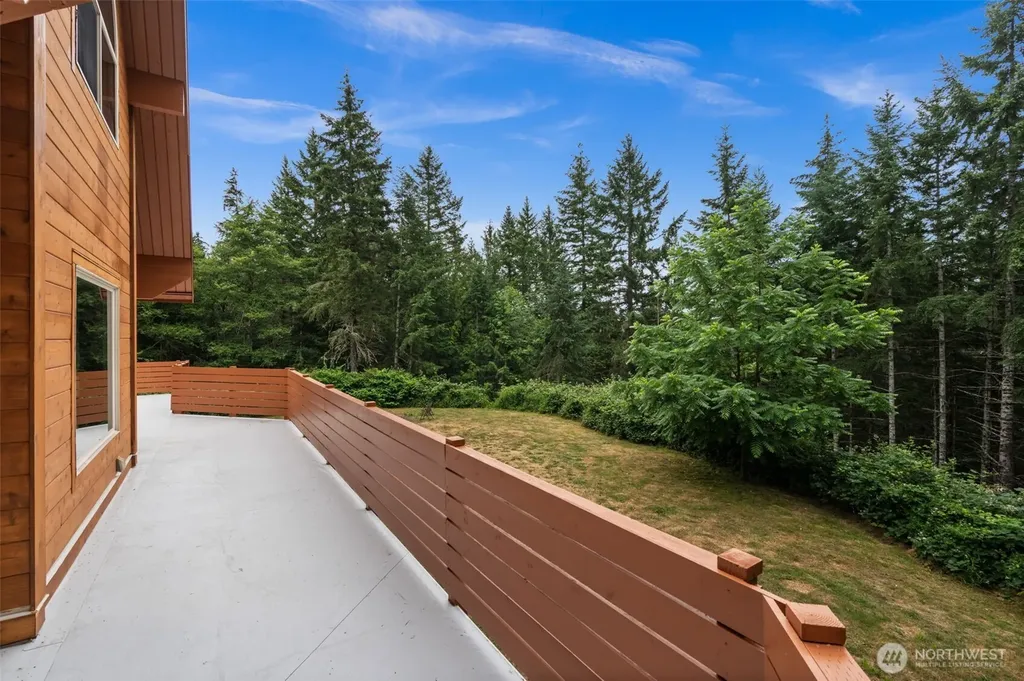 6577 NW Northridge Lane Bremerton WA 98312