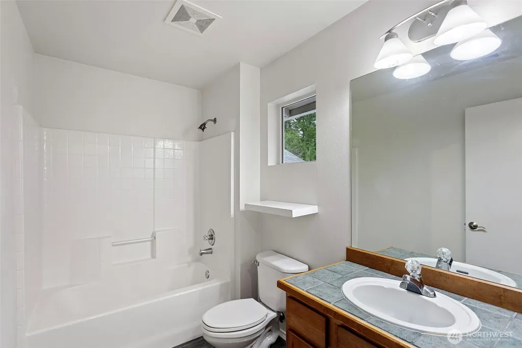 36726 SE Gravenstein Court Snoqualmie WA 98065