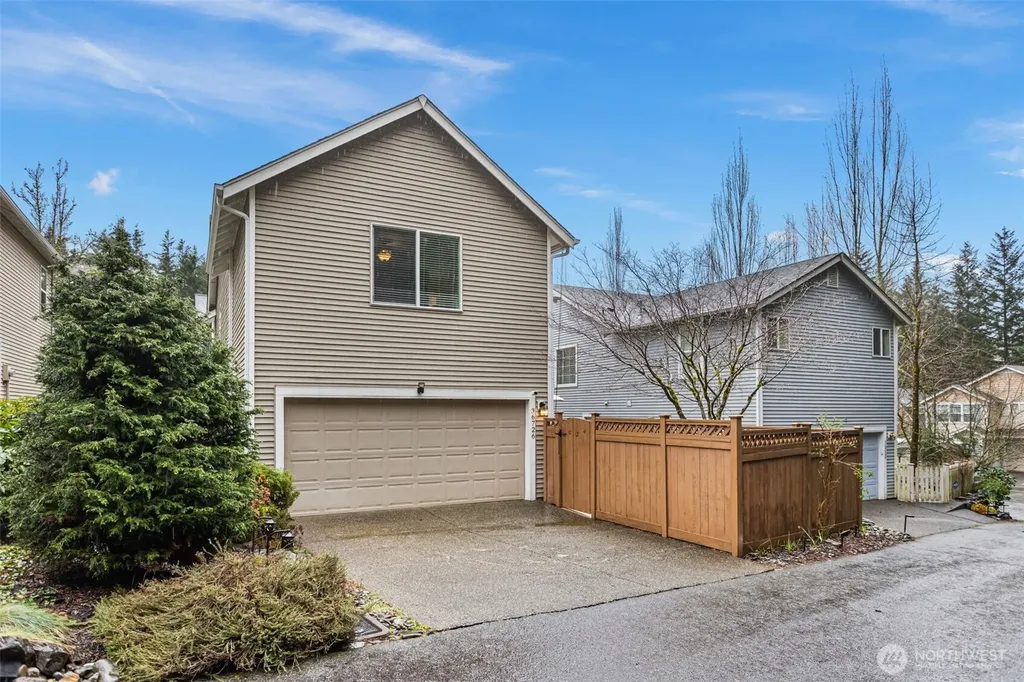 36726 SE Gravenstein Court Snoqualmie WA 98065