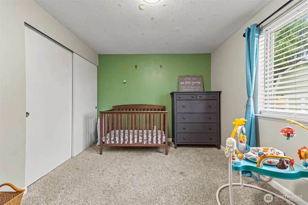 621 Crockett Lake Drive Coupeville WA 98239