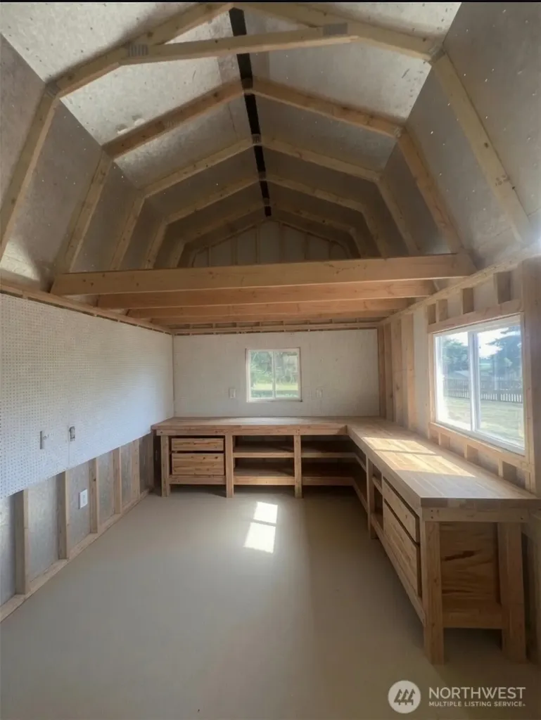 621 Crockett Lake Drive Coupeville WA 98239