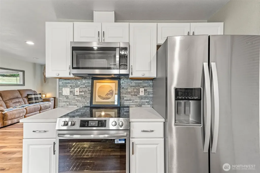 621 Crockett Lake Drive Coupeville WA 98239
