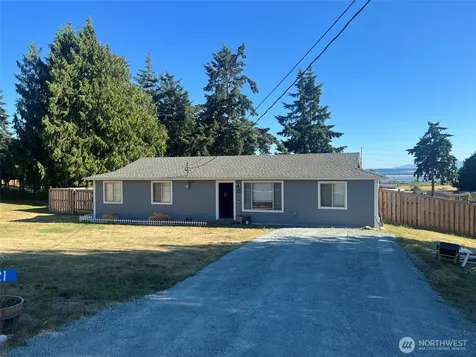 621 Crockett Lake Drive Coupeville WA 98239