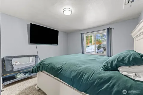 621 Crockett Lake Drive Coupeville WA 98239