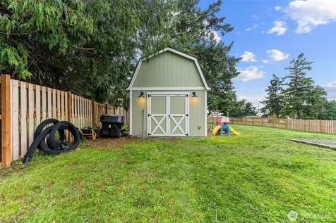621 Crockett Lake Drive Coupeville WA 98239