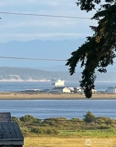621 Crockett Lake Drive Coupeville WA 98239