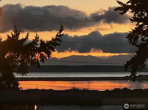 621 Crockett Lake Drive Coupeville WA 98239