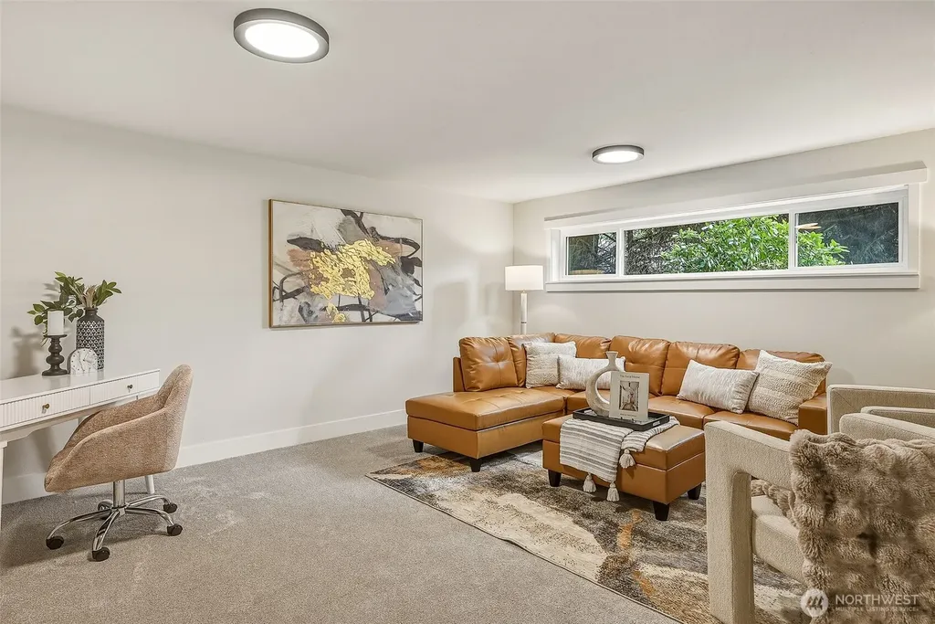 15513 Palatine Lane N Shoreline WA 98133