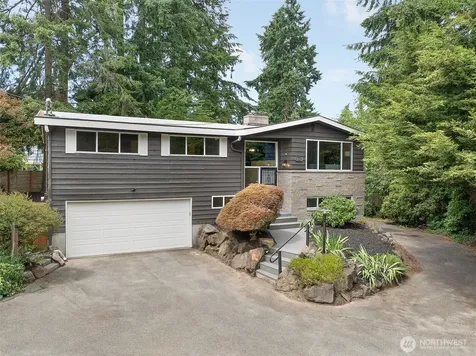 15513 Palatine Lane N Shoreline WA 98133
