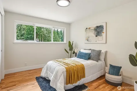 15513 Palatine Lane N Shoreline WA 98133