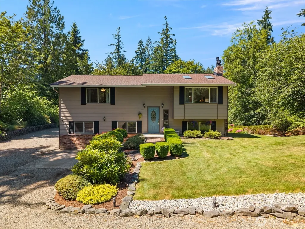 17729 S Tapps Drive E Lake Tapps WA 98391