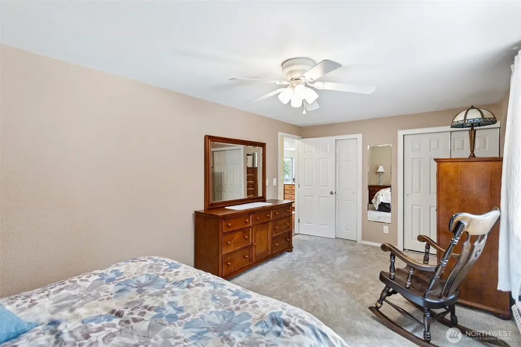 17729 S Tapps Drive E Lake Tapps WA 98391