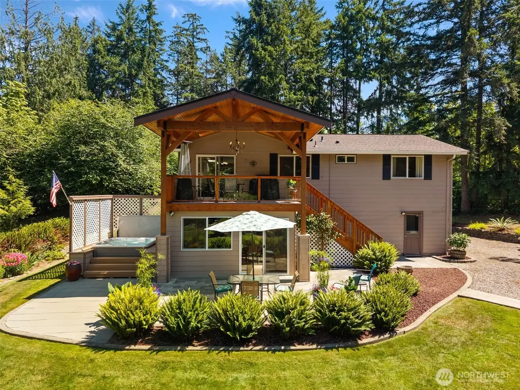 17729 S Tapps Drive E Lake Tapps WA 98391