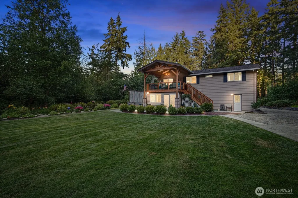 17729 S Tapps Drive E Lake Tapps WA 98391