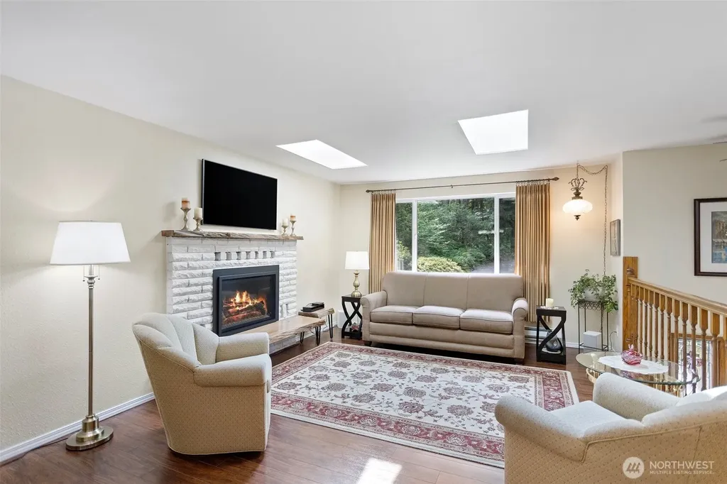17729 S Tapps Drive E Lake Tapps WA 98391