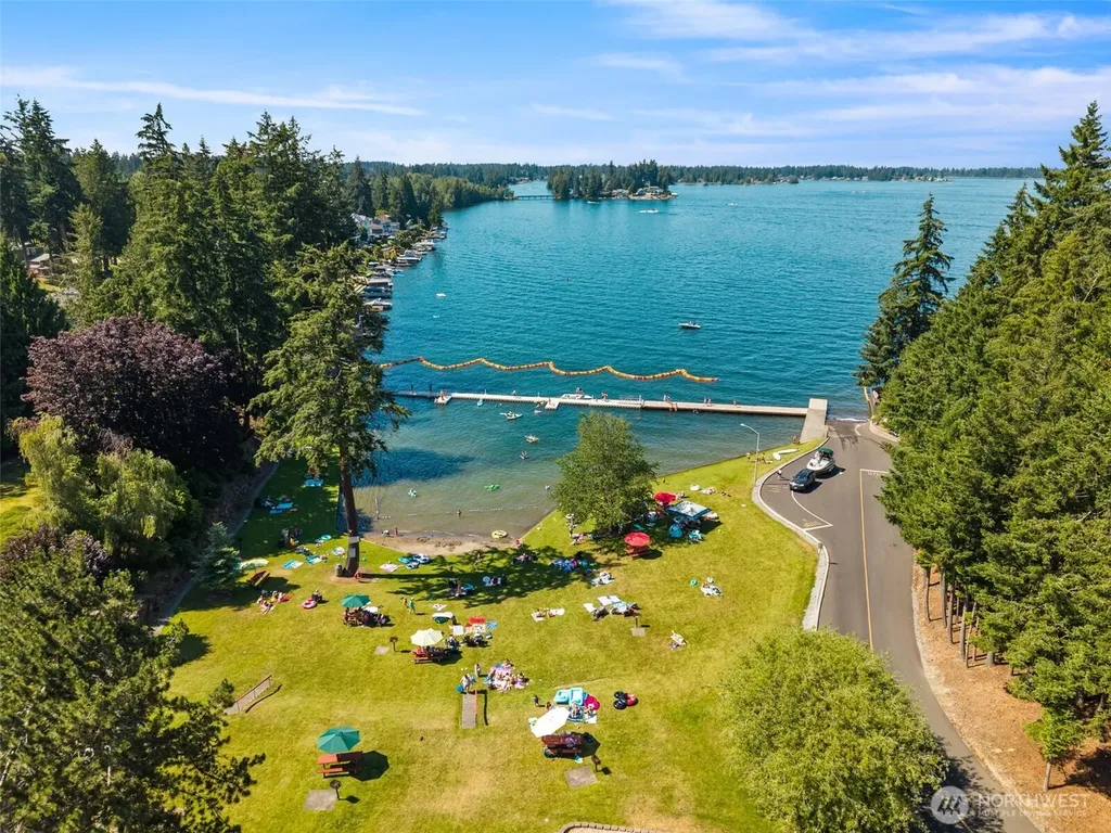 17729 S Tapps Drive E Lake Tapps WA 98391