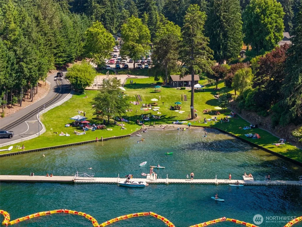 17729 S Tapps Drive E Lake Tapps WA 98391