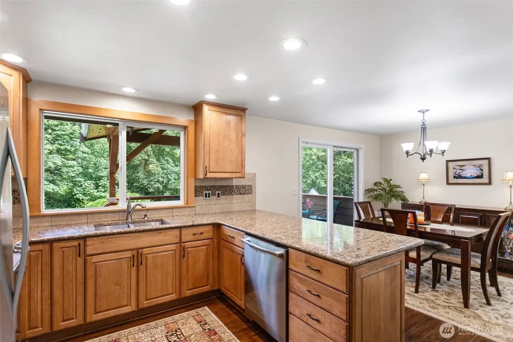 17729 S Tapps Drive E Lake Tapps WA 98391