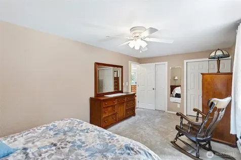17729 S Tapps Drive E Lake Tapps WA 98391