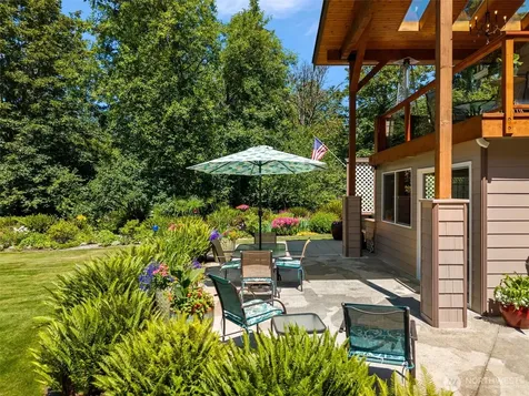17729 S Tapps Drive E Lake Tapps WA 98391