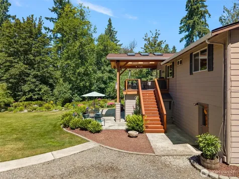 17729 S Tapps Drive E Lake Tapps WA 98391