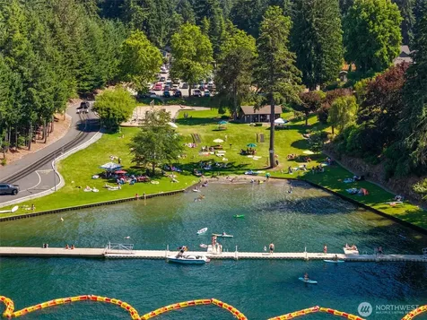 17729 S Tapps Drive E Lake Tapps WA 98391