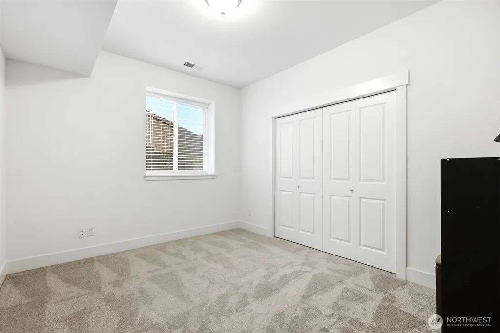 1488 243rd Place NE Sammamish WA 98074
