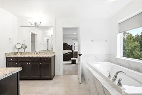 1488 243rd Place NE Sammamish WA 98074