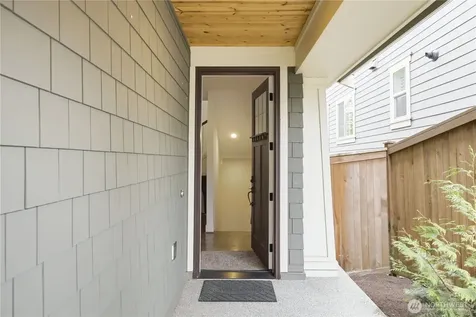 1488 243rd Place NE Sammamish WA 98074