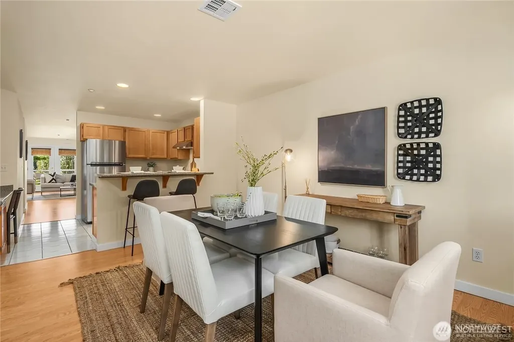 12406 SE 31st Street Bellevue WA 98005