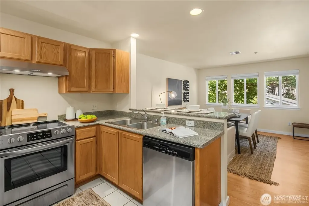 12406 SE 31st Street Bellevue WA 98005