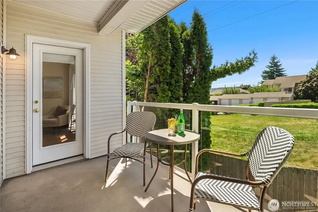 12406 SE 31st Street Bellevue WA 98005
