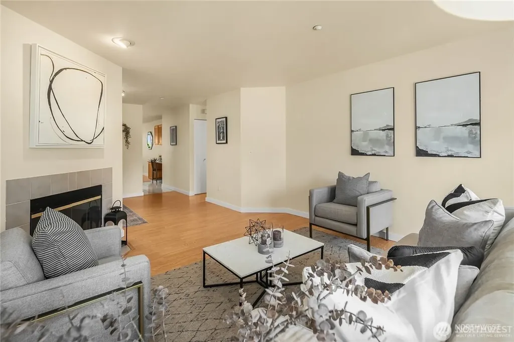12406 SE 31st Street Bellevue WA 98005