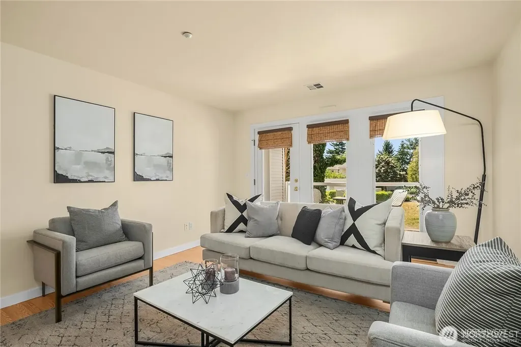 12406 SE 31st Street Bellevue WA 98005