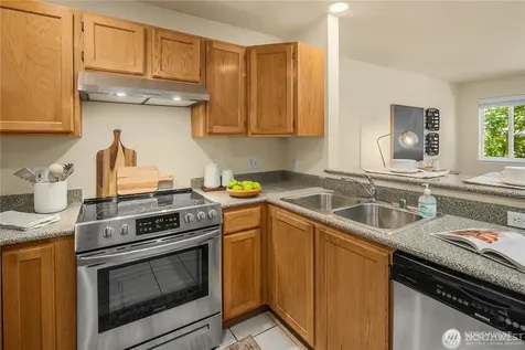 12406 SE 31st Street Bellevue WA 98005