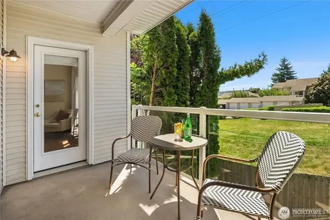 12406 SE 31st Street Bellevue WA 98005
