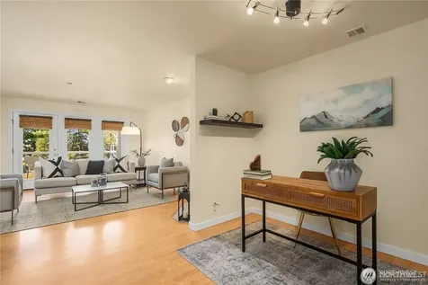 12406 SE 31st Street Bellevue WA 98005