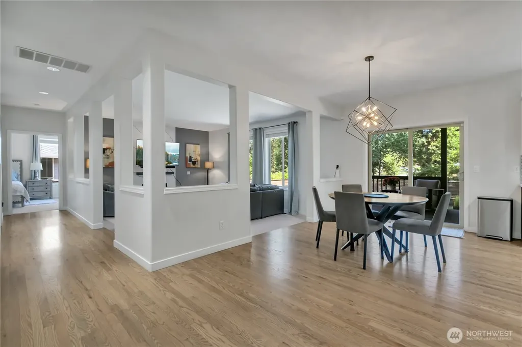 35826 9th Avenue SW Federal Way WA 98023