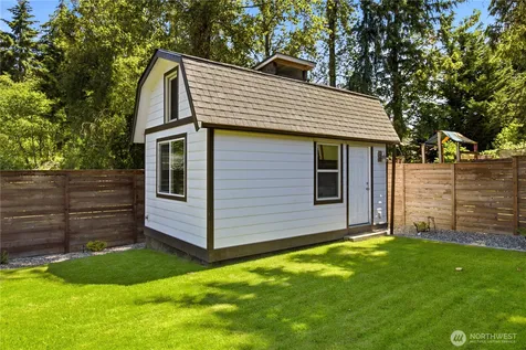 35826 9th Avenue SW Federal Way WA 98023