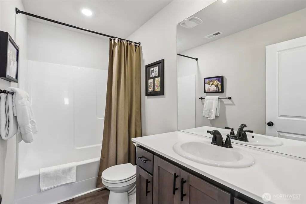 922 NW 175th Way Ridgefield WA 98642