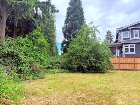 1520 102nd Avenue NE Bellevue WA 98004
