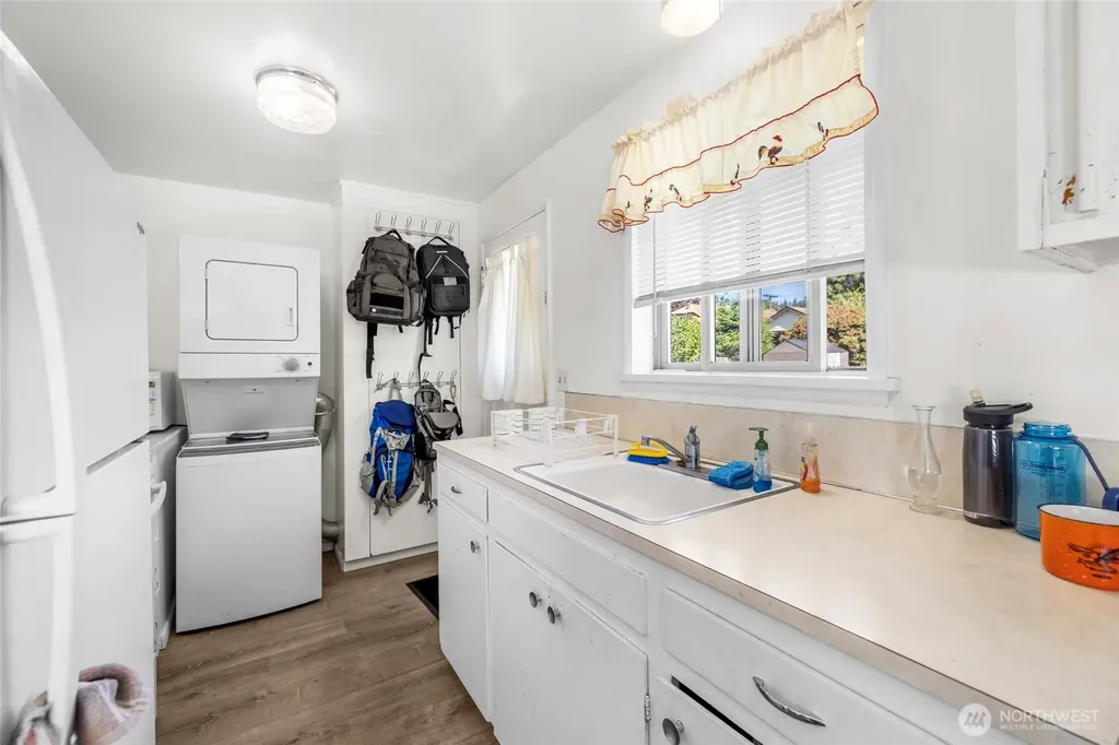 1019 Washington Avenue Burlington WA 98233