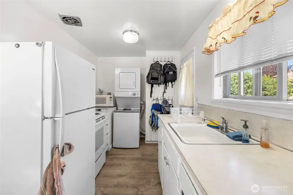 1019 Washington Avenue Burlington WA 98233